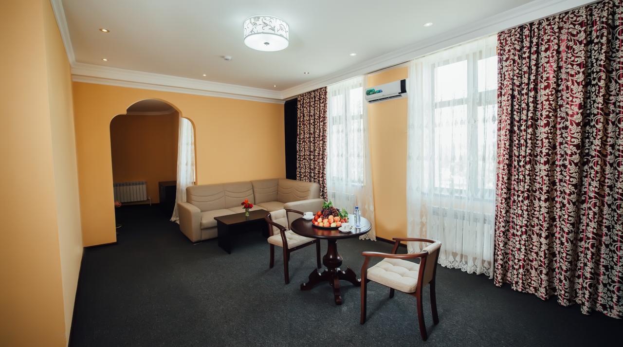 Bek Khiva Hotel ภายนอก รูปภาพ